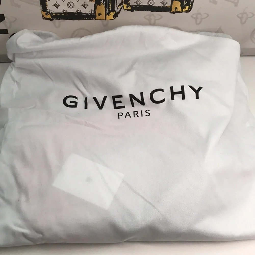NWT Givenchy Red Downtown Flat Crossbody Bag Men’s Authentic